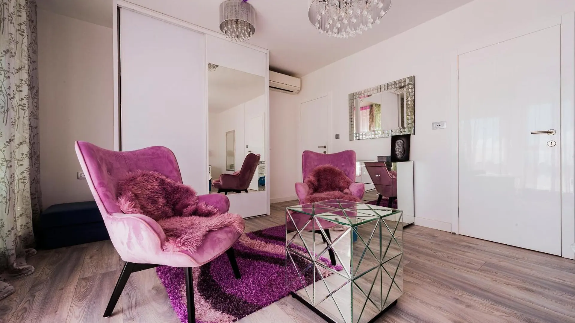 Downtown Luxury Apartment Emili Split 0*,